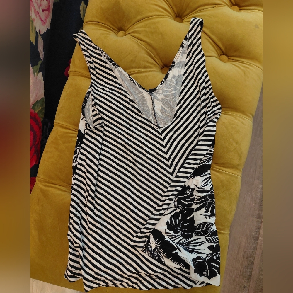 V Neck Tank Tops